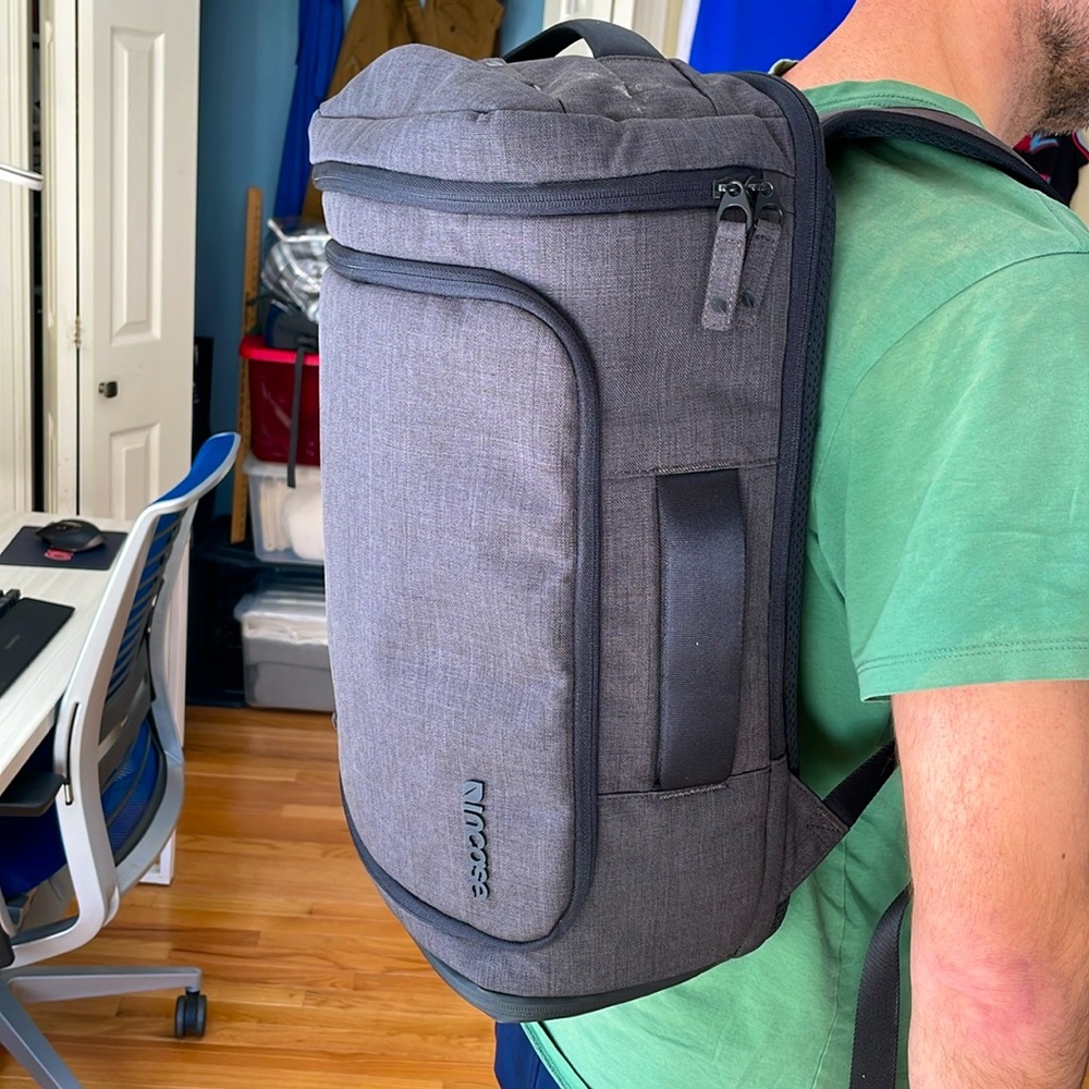 Incase Black carry-on overnight for Men/women